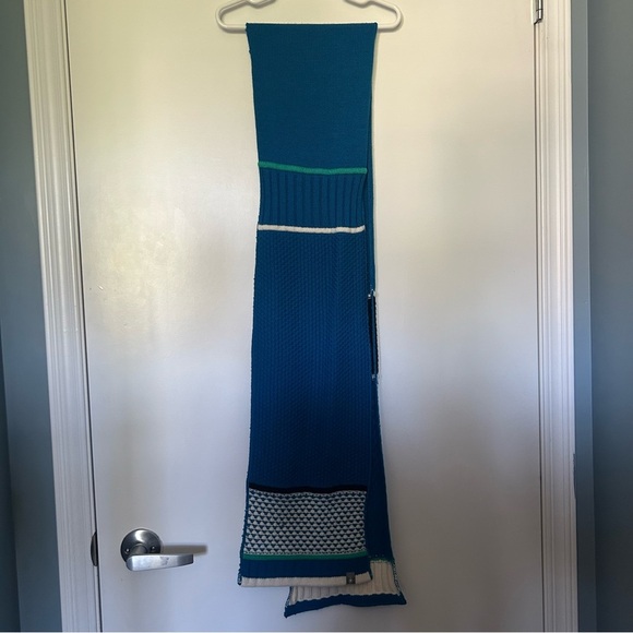 Smartwool Blue & White Merino Wool Scarf - Picture 2 of 7